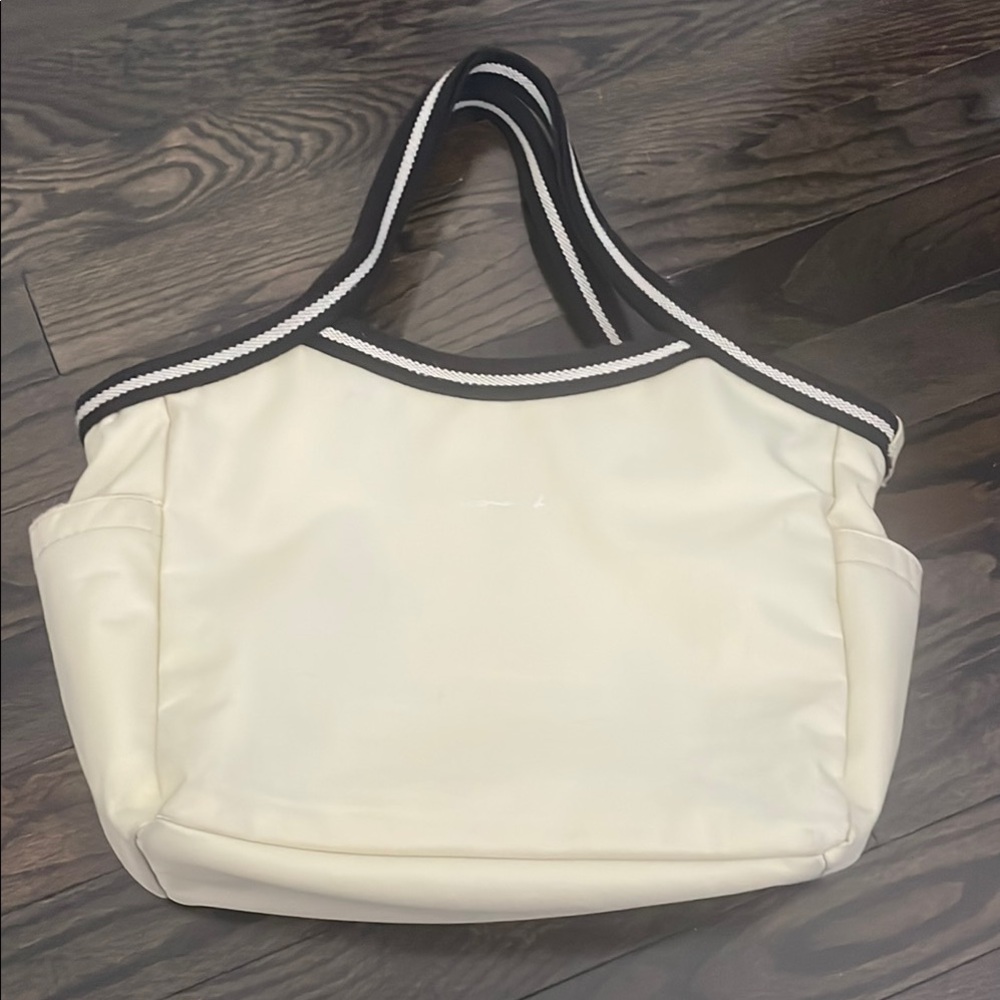 Agnes B Vintage Beige/Cream Voyage Tote Bag with Navy Handles